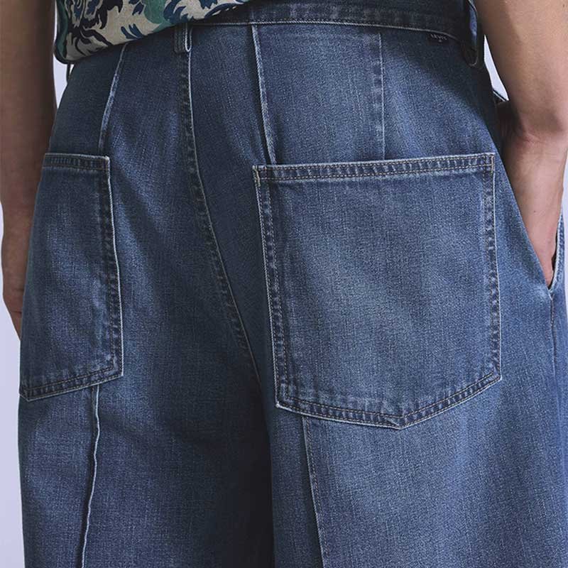 Men's Cropped Denim Shorts with Front Seam Detail - Image 4