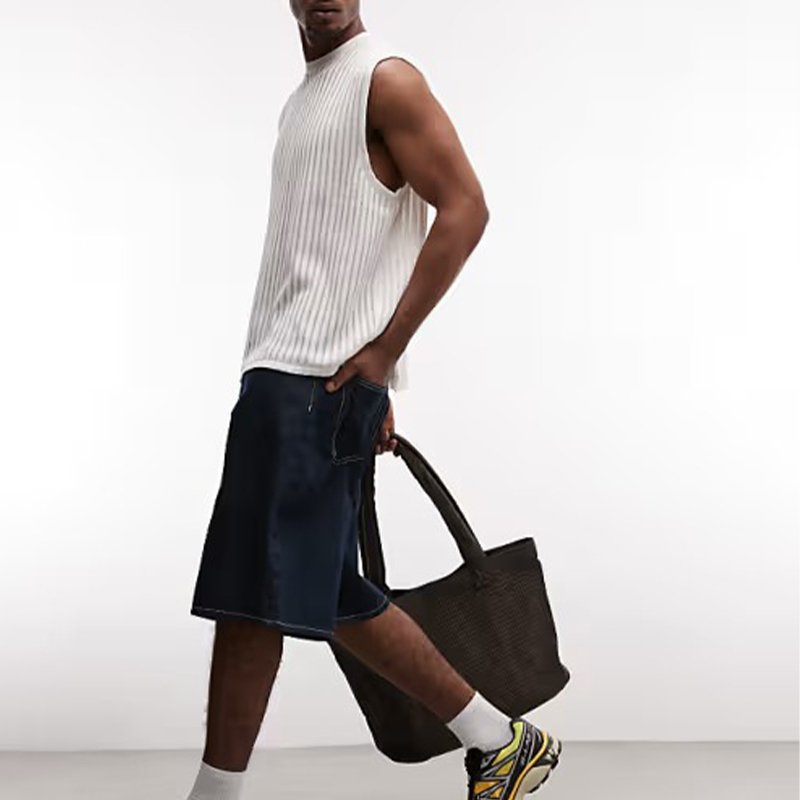 Loose-fitting Textured Fabric Tank Top - Image 3