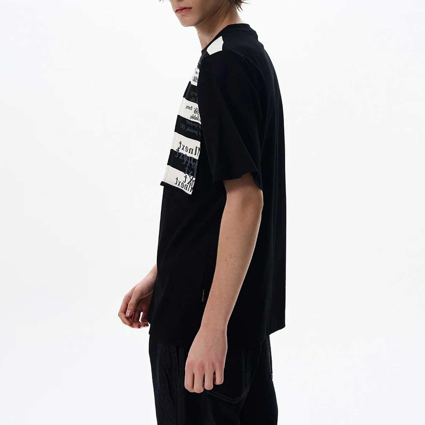 Oversized T-Shirt with Graphic Stripe Patchwork - Image 3