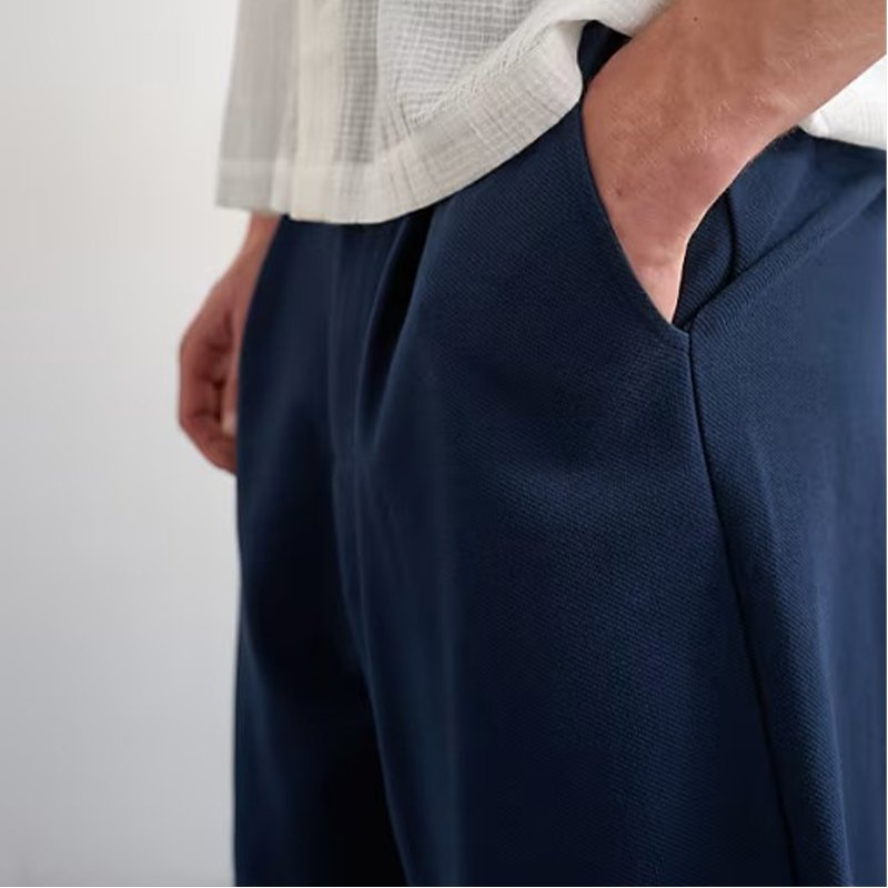 Navy Blue Pleated Loose-fit Mid Shorts - Image 3