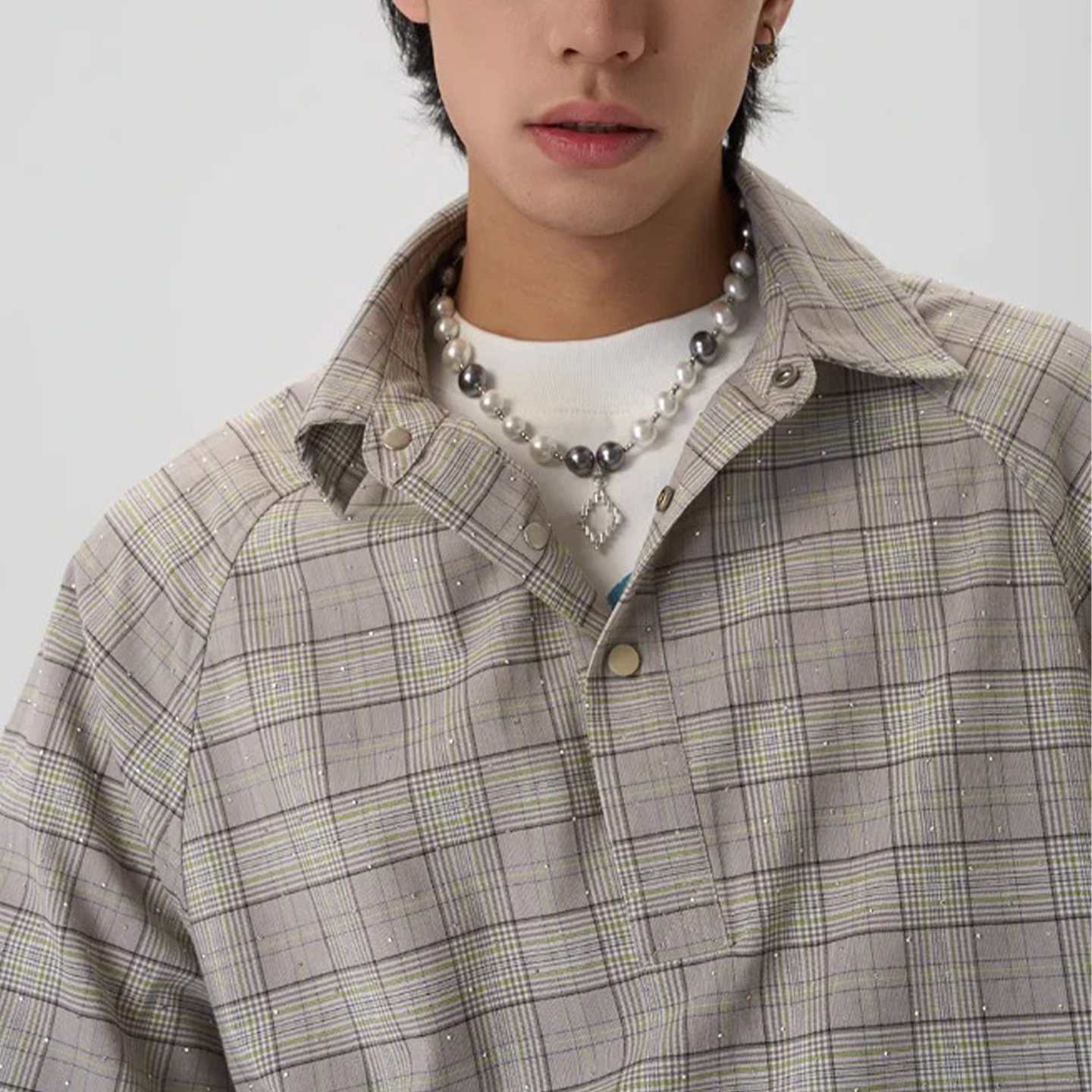 Oversized Plaid Short Sleeve Pullover Shirt - Image 3