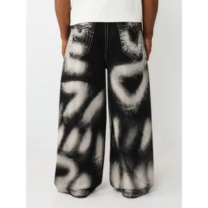 Spray Printing Washed Loose-fit Men's Jeans