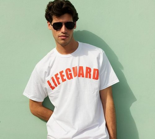 front-view-lifeguard-wearing-sunglasses (2)